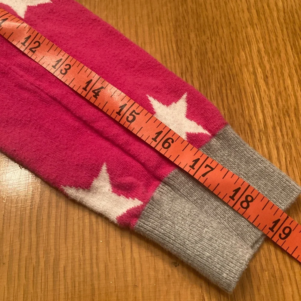 Gap pink sweater with stars